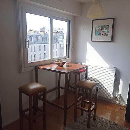 Vue Sur Le Sacre Coeur Montmartre Apartment Paris Exterior photo